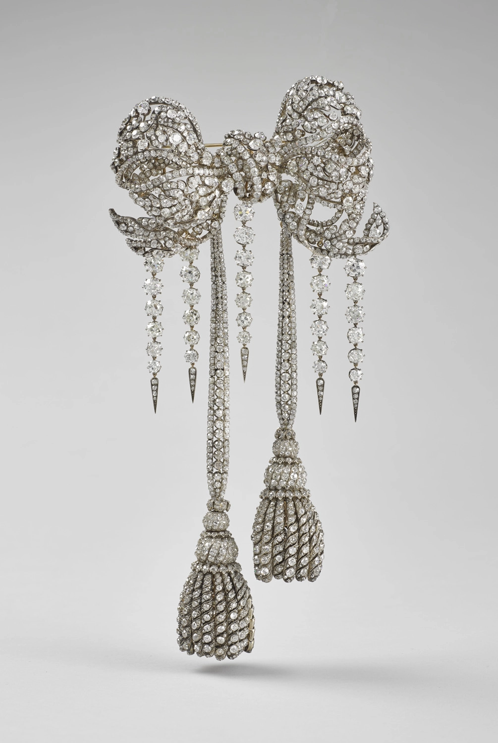 Sparkly Splendour: The Galerie d'Apollon and the French Crown