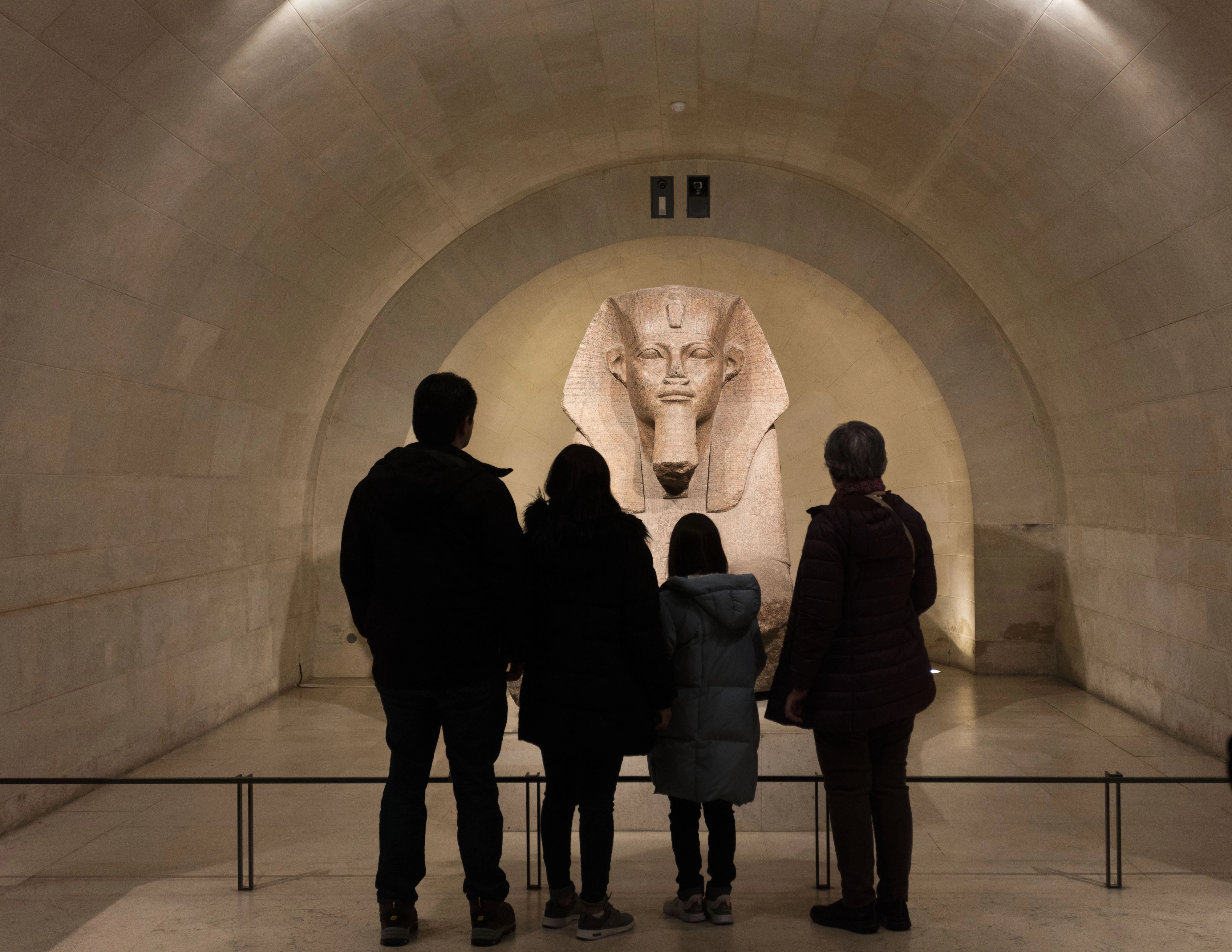 best tours of louvre