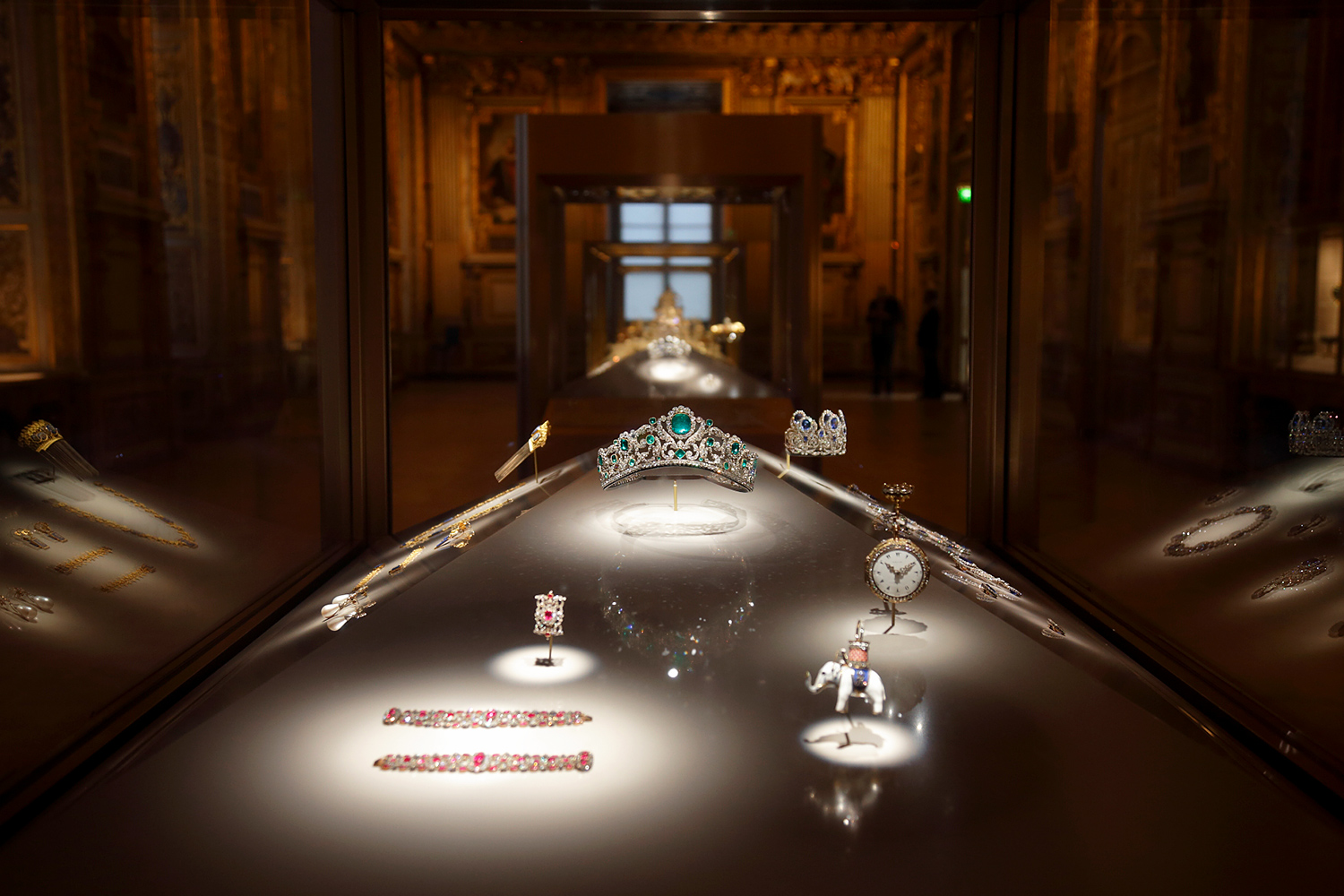 The Louvre is hosting the ultimate masterclass on the French Crown Jewels